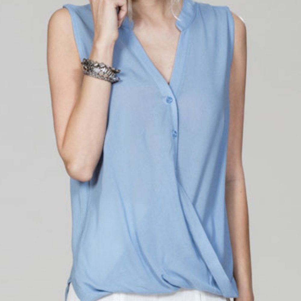 BUTTON UP OVERLAP TOP BLUE